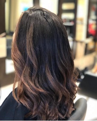 Lovella Salon by null