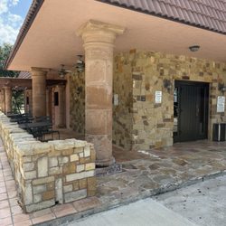 Antonio's Italian Grill & Seafood - Exterior