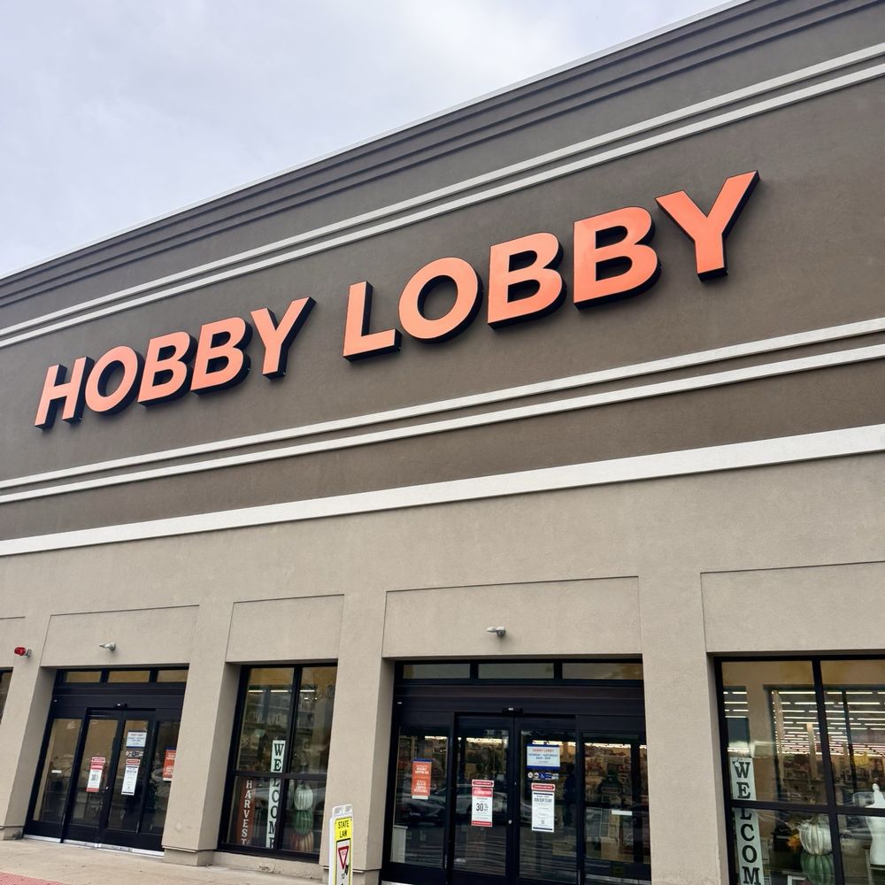 Hobby Lobby, anyone? : r/HotWheels, image size:1000x1000