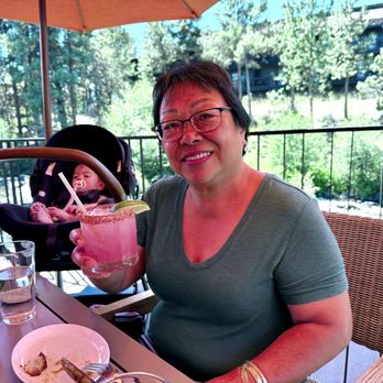 Currents at The Riverhouse - Cheers! - New American Near Me - Bend, Oregon Currents at The Riverhouse - Cheers! - New American Near Me - Bend, Oregon