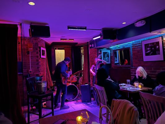 Jojo Restaurant and Bar by null