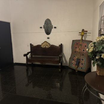 Asi Es La Vida - Entryway from parking lot. - Mexican Near Me - Phoenix, Arizona Asi Es La Vida - Entryway from parking lot. - Mexican Near Me - Phoenix, Arizona