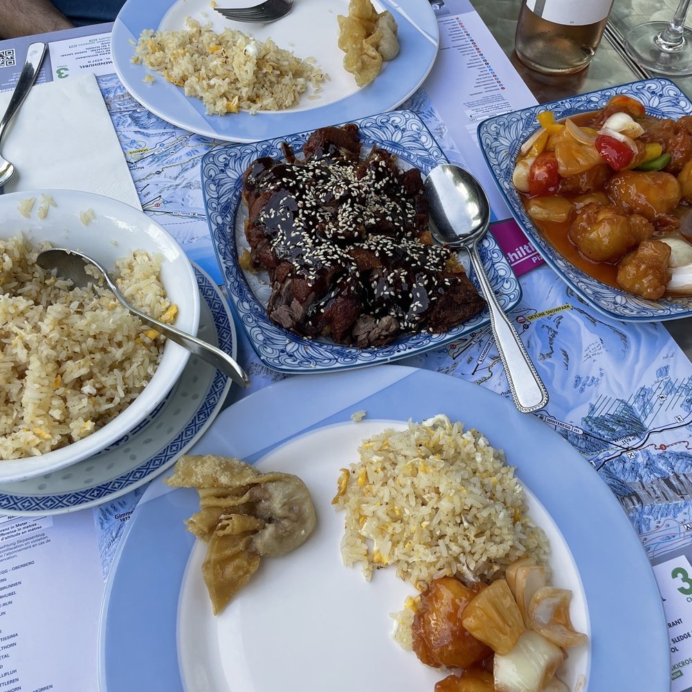 Tham Keong - Our meal washed down with a crisp rosé - Chinese Near Me - Lauterbrunnen, BE Tham Keong - Our meal washed down with a crisp rosé - Chinese Near Me - Lauterbrunnen, BE