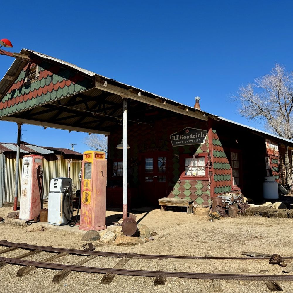 Chloride Ghost Town - 02.15.25 now this service station is a private residence - Resorts Near Me - Chloride, Arizona Chloride Ghost Town - 02.15.25 now this service station is a private residence - Resorts Near Me - Chloride, Arizona