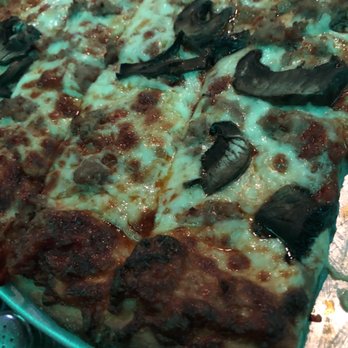 Western Ranch Motor Inn - Mushroom and sausage pizza - Hotels Near Me - Syracuse, New York Western Ranch Motor Inn - Mushroom and sausage pizza - Hotels Near Me - Syracuse, New York