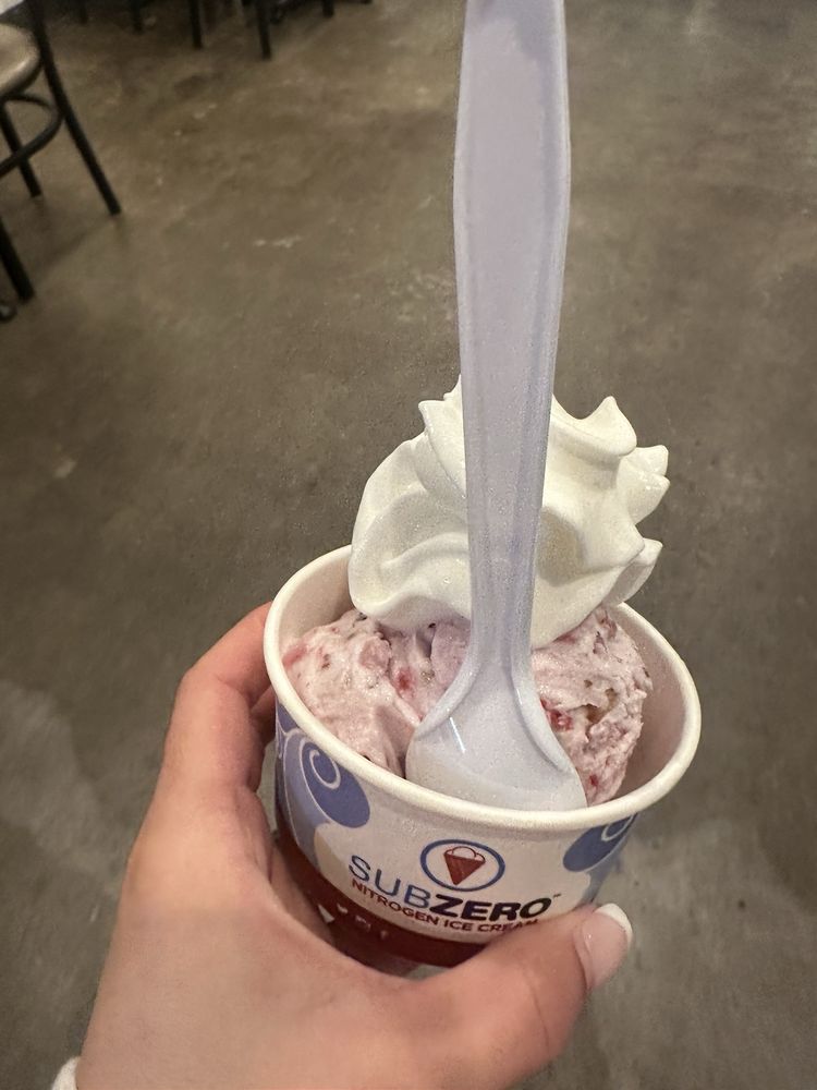 Sub Zero Nitrogen Ice Cream