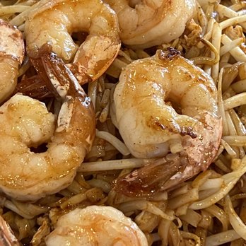 Thai Meal - Shrimp pad Thai. - Asian Fusion Near Me - Plantation, Florida Thai Meal - Shrimp pad Thai. - Asian Fusion Near Me - Plantation, Florida