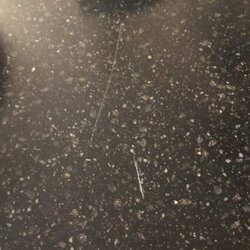 Applex Outlet - The scratch on my counter