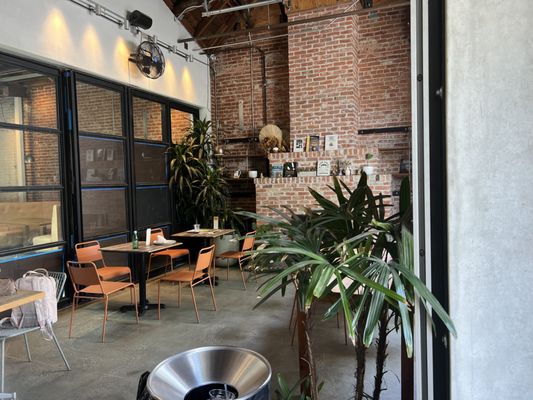 Tartine West Adams by null