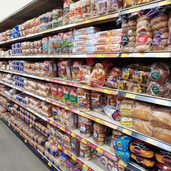 Grocery Outlet - Bread aisle - Grocery Near Me - Patterson, California Grocery Outlet - Bread aisle - Grocery Near Me - Patterson, California