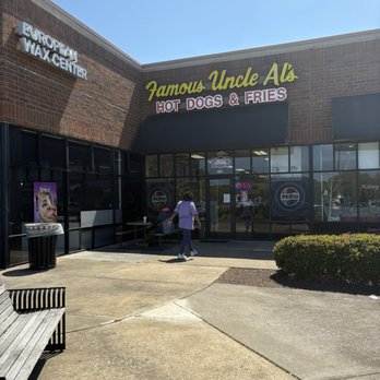 Famous Uncle Al's - Storefront - Hot Dogs Near Me - Chesapeake, Virginia