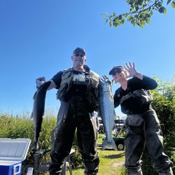 RW's Fishing & Big Eddy Resort - 2red salmon!!