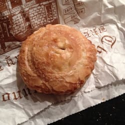 Tunnock's Bakery and Tearoom - A flaky pastry mince pie! Behold its awesomeness.