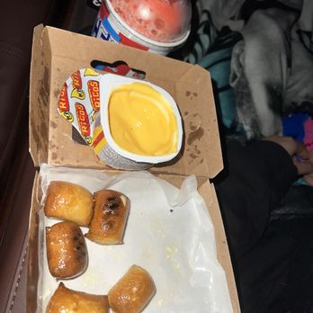cinemark pretzel bites