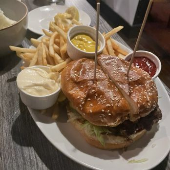 Revery - Burger - New American Near Me - Greenwood, Indiana Revery - Burger - New American Near Me - Greenwood, Indiana
