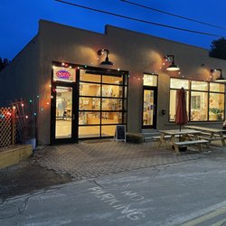 Wildwood Community Market - Outside