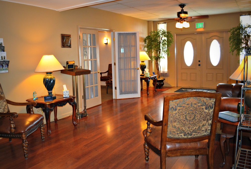 BECKER FUNERAL HOME Updated May 2024 806 W Minneola Ave, Clermont