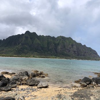 Mokolii Island - View from the beach where to pull the kayak in - Beaches Near Me - Kaneohe, Hawaii Mokolii Island - View from the beach where to pull the kayak in - Beaches Near Me - Kaneohe, Hawaii