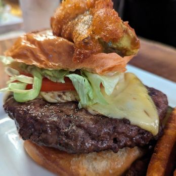 Citizen Burger Bar - Citizen Burger - Burgers Near Me - Charlottesville, Virginia