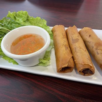 Amy Pho - Crispy Egg Roll - Vietnamese Near Me - Phoenix, Arizona