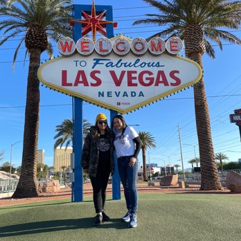 Comedy on Deck Grand Canyon and Hoover Dam Tours - Bus Tours Near Me - Las Vegas, Nevada Comedy on Deck Grand Canyon and Hoover Dam Tours - Bus Tours Near Me - Las Vegas, Nevada