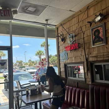 Grom - Sandwiches Near Me - Jacksonville Beach, Florida Grom - Sandwiches Near Me - Jacksonville Beach, Florida