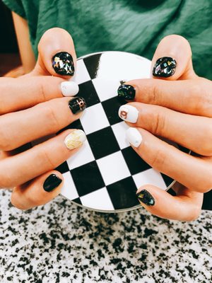 Bom Nail & Spa by null