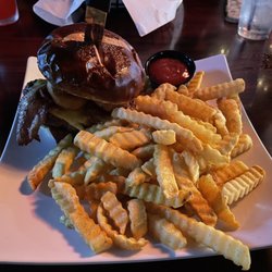 Whiskey River Dancehall & Saloon - Whiskey BBQ burger