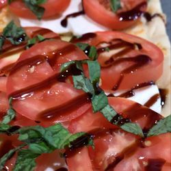 Gregorio's Pizzeria & Trattoria - Fresh mozzarella & tomato pizza with balsamic glaze