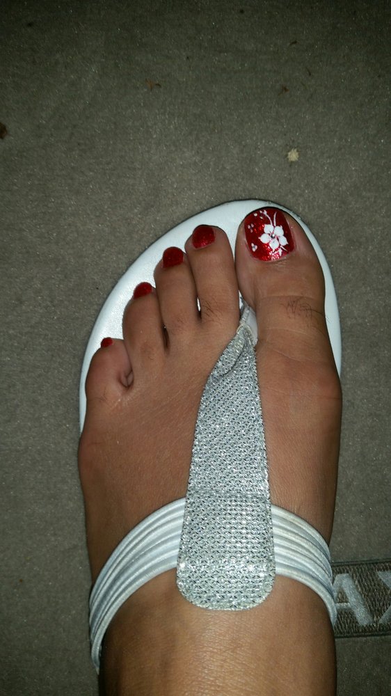 The Best Nails And Spa Logo