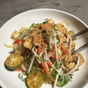 Star Noodle - Singapore Noodles (requested vegetarian) - Asian Fusion Near Me - Lahaina, Hawaii Star Noodle - Singapore Noodles (requested vegetarian) - Asian Fusion Near Me - Lahaina, Hawaii