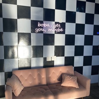 ICED t-house - Inside - Bubble Tea Near Me - Highland, California ICED t-house - Inside - Bubble Tea Near Me - Highland, California