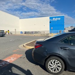 Walmart Supercenter - Pickup