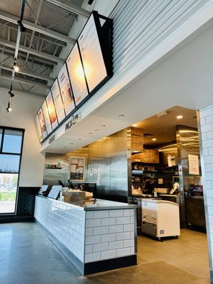 Shake Shack Alderwood by null