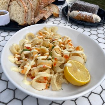 Michael Angelo's Winery - Calamari | Instagram: slimthiccarbs - Wineries Near Me - Richfield, Ohio