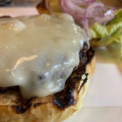 Brasserie 292 - BRASSERIE BURGER $208oz Snake River Farms wagyu beef, gruyère, classic garnish / add sunny egg $2