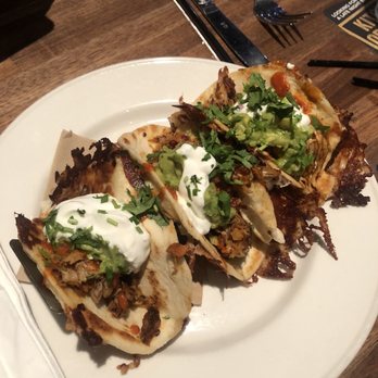 Yard House - Vampire tacos - Bars Near Me - Houston, Texas