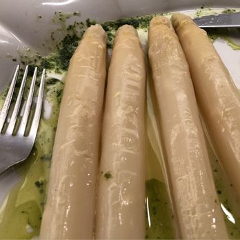 Gastroteka Danontzat Hondarribía - White asparagus - Gastropubs Near Me - Fuenterrabía, SS Gastroteka Danontzat Hondarribía - White asparagus - Gastropubs Near Me - Fuenterrabía, SS