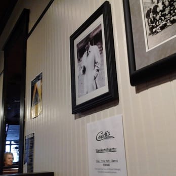 Coach's Bottleshop & Grille - interiors - New American Near Me - Pittsburgh, Pennsylvania Coach's Bottleshop & Grille - interiors - New American Near Me - Pittsburgh, Pennsylvania