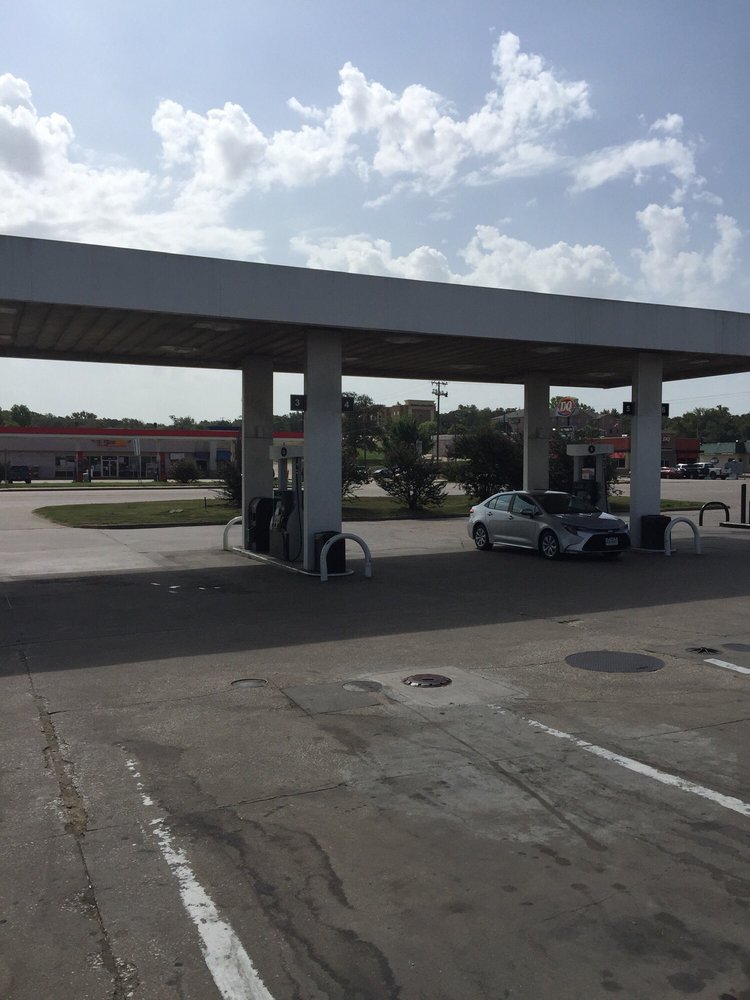 PETROLEUM WHOLESALE Updated May 2024 22 Photos Highway 79 & I 45