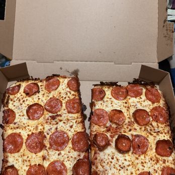 Little Caesars Pizza - Cold pizza after waiting 40 minutes for crazy bread - Pizza Near Me - Mount Vernon, Ohio Little Caesars Pizza - Cold pizza after waiting 40 minutes for crazy bread - Pizza Near Me - Mount Vernon, Ohio