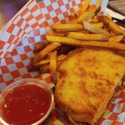 1/2 Hatch Green Chili grilled pepper jack on sourdough yO