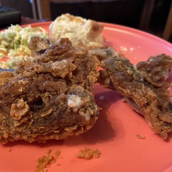 KFC - KFC 8 pc. Family Fill Up 8 pc. Bucket - Fast Food Near Me - Lakewood, Colorado