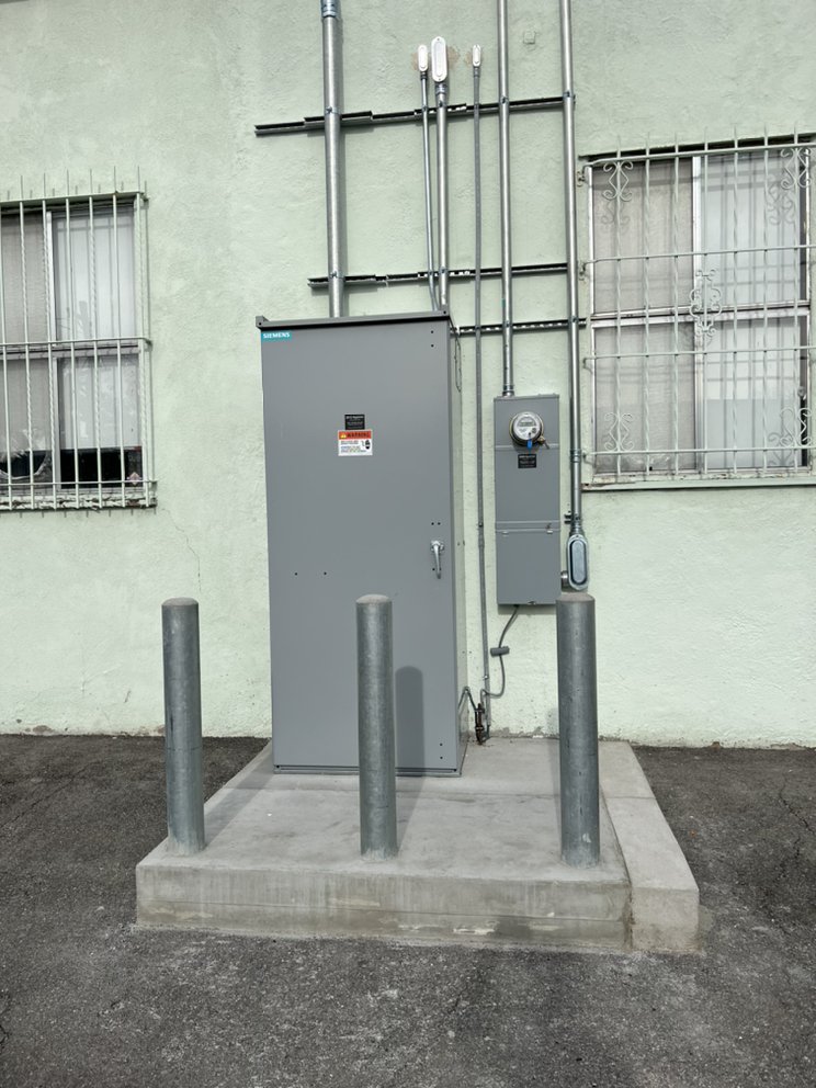 Slide of Cruz and Cruz Electrical, Inc.