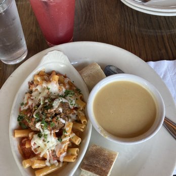Pastini - Lunch baked ziti and meatball and butternut-squash soup (I think) - Italian Near Me - Tigard, Oregon Pastini - Lunch baked ziti and meatball and butternut-squash soup (I think) - Italian Near Me - Tigard, Oregon