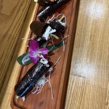 Aikan Sushi - Salmon hand roll - Izakaya Near Me - Northridge, California