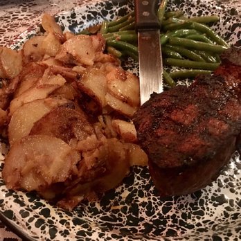 Herb Niemann's - 16 oz Sirloin steak was cooked perfect brand and potatoes were great. Loved the food. - Steakhouses Near Me - Everson, Washington Herb Niemann's - 16 oz Sirloin steak was cooked perfect brand and potatoes were great. Loved the food. - Steakhouses Near Me - Everson, Washington