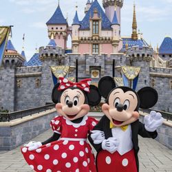 Agogo Center - Disneyland