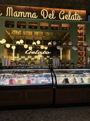 Anita La Mamma del Gelato by null