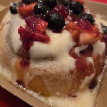 Cinnaholic - Bakeries Near Me - Carmel, Indiana